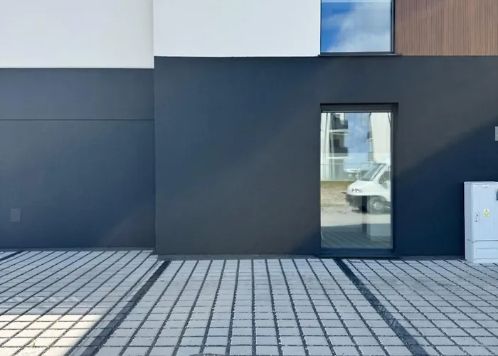 Modern Luxury & Parking Apartment *