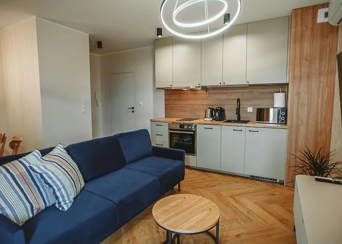 Modern Luxury & Parking Apartment